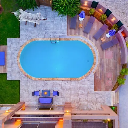 Sleeps 6 Pool Air Con Wifi * Олудениз